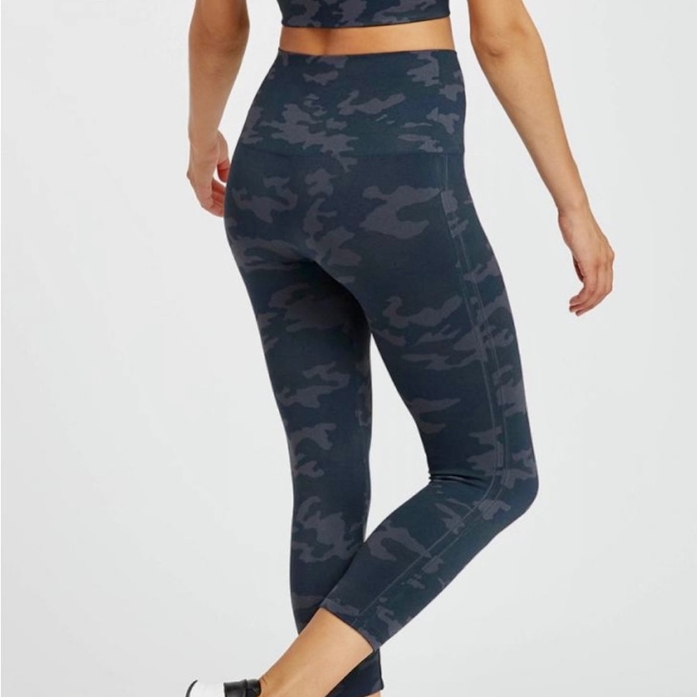 Spanx Leggings- Medium